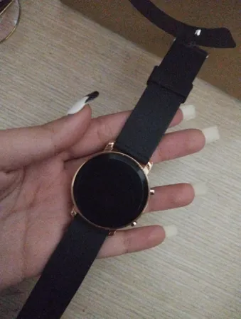 ساعت مچی دیجیتال زنانه مدل F01