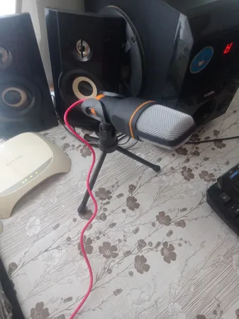 میکروفون ینمای مدل SF-666