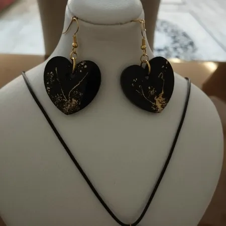 استند جواهرات مدل قلبی کد 01