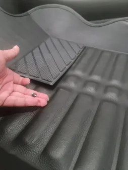 کفپوش پنج بعدی خودرو زرین فرش مدل A.M مناسب برای پژو 206