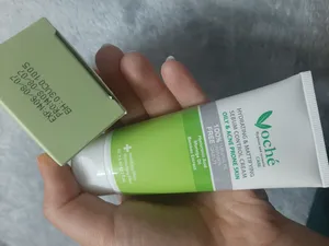 تجریه خرید کرم آبرسان وچه مدل Bamboo مناسب پوست‌های چرب و مستعد آکنه حجم 60 میلی‌لیتر