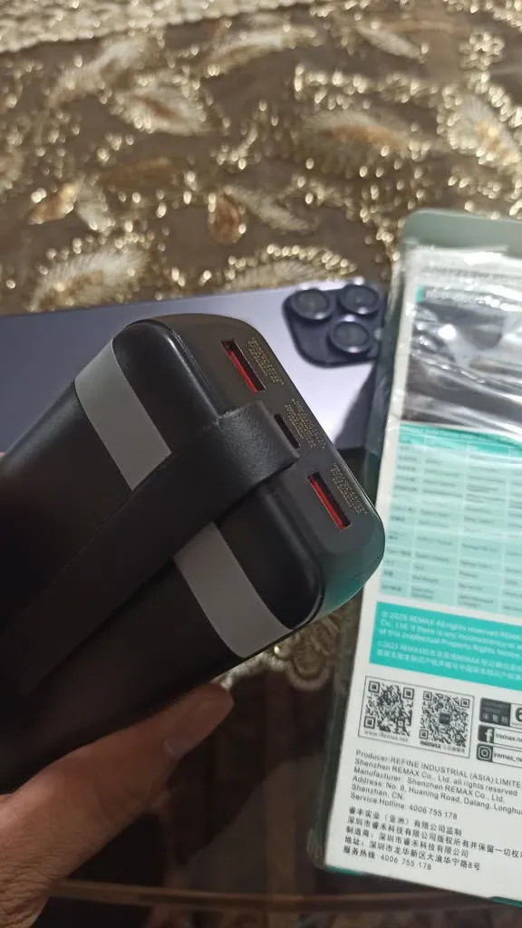 پاوربانک 22.5 وات ریمکس مدل RPP-660 ظرفیت 30000 میلی آمپر ساعت