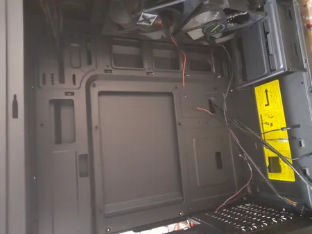 کیس کامپیوتر گرین مدل AVA