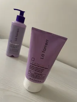 ژل بهداشتی بانوان لافارر مدل 01 مناسب قبل از یائسگی حجم 150 میلی لیتر