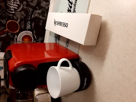 اسپرسوساز نسپرسو مدل Essenza Mini Magimix