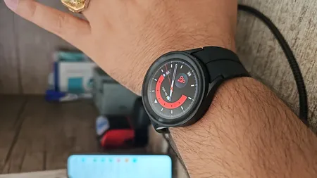 ساعت هوشمند سامسونگ مدل Galaxy Watch5 Pro