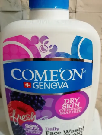 ژل شست‌وشوی صورت کامان مدل DRY حجم 500 میلی‌لیتر