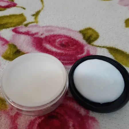 پودر تثبیت کننده آرایش گلدن رز مدل Long Wear Finishing