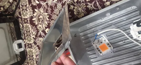 لامپ رشد گیاه 50 وات مدل IP65