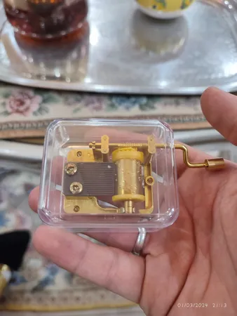 جعبه موزیکال طرح شیشه ای مدل Golden Glass