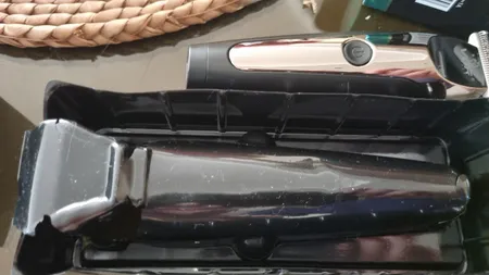 ماشین اصلاح موی صورت وی جی ار مدل 059