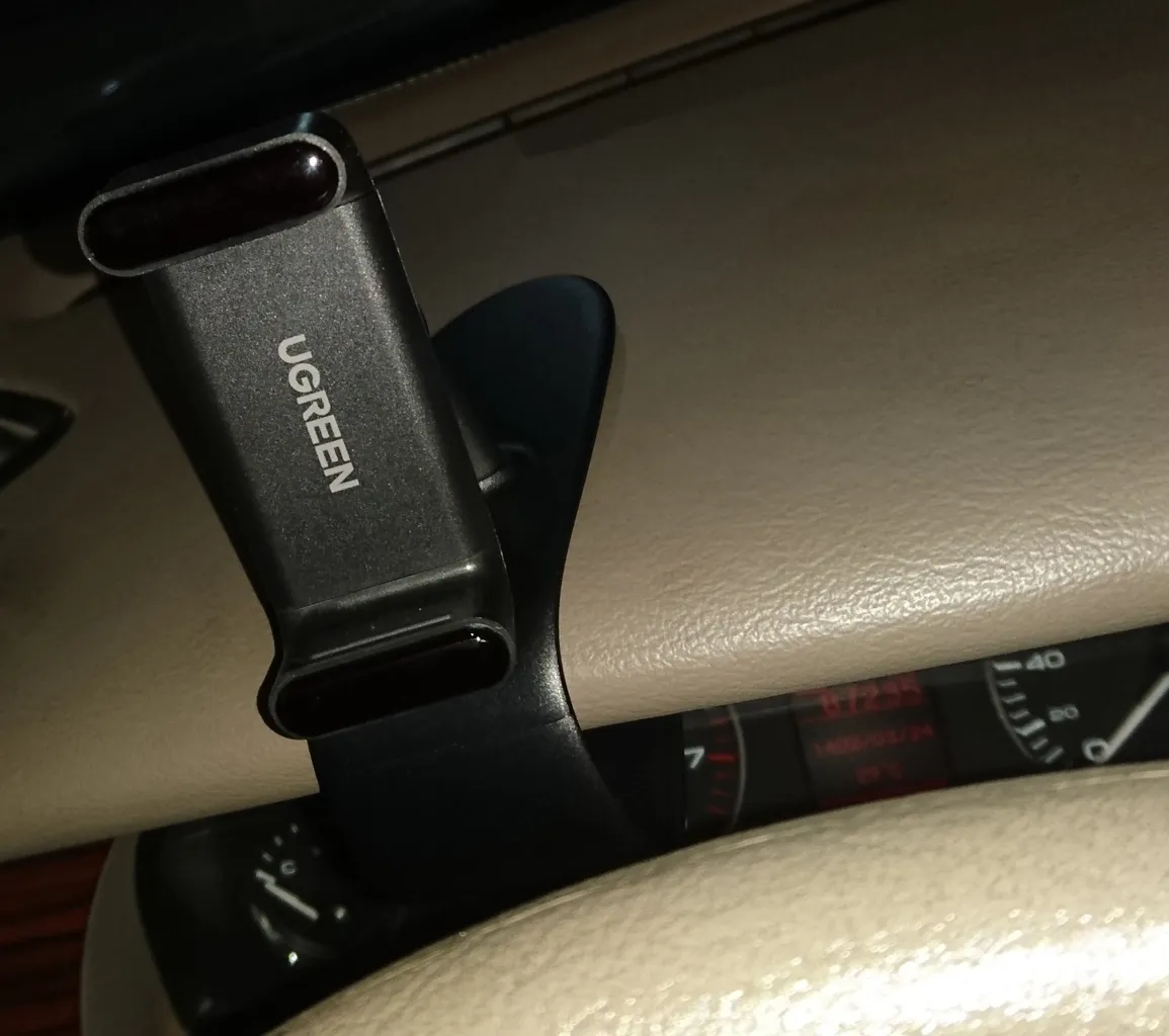 نگهدارنده گوشی موبایل یوگرین مدل LP189-60796