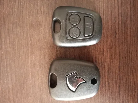 قاب ریموت سوییچ خودرو کروز پلاس مدل سه دکمه مناسب برای دنا