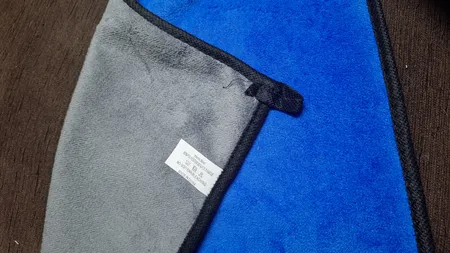 دستمال میکروفایبر نظافت خودرو مدل 03