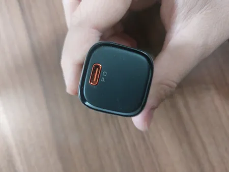 شارژر دیواری 20 وات مک دودو مدل CH-402