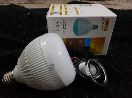 لامپ هوشمند و اسپیکر بلوتوث کد Music Bulb