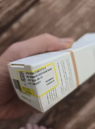 سرم ضد چروک پوست تیلسیم مدل رتینول 0.5 درصد مناسب برای انواع پوست حجم 30 میلی‌لیتر