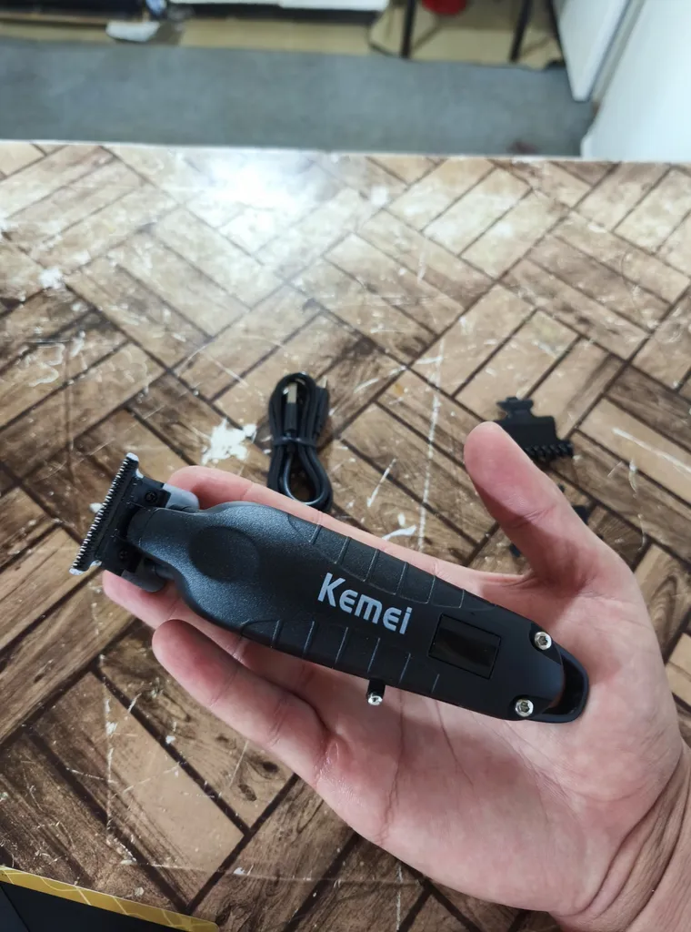 ماشین اصلاح موی سر و صورت کیمی مدل km-2293