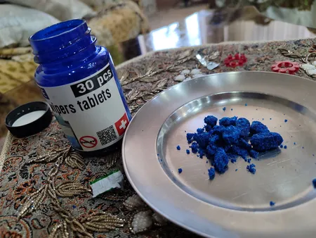 قرص شیشه شوی خودرو اتو لایف مدل Ultra بسته 30 عددی