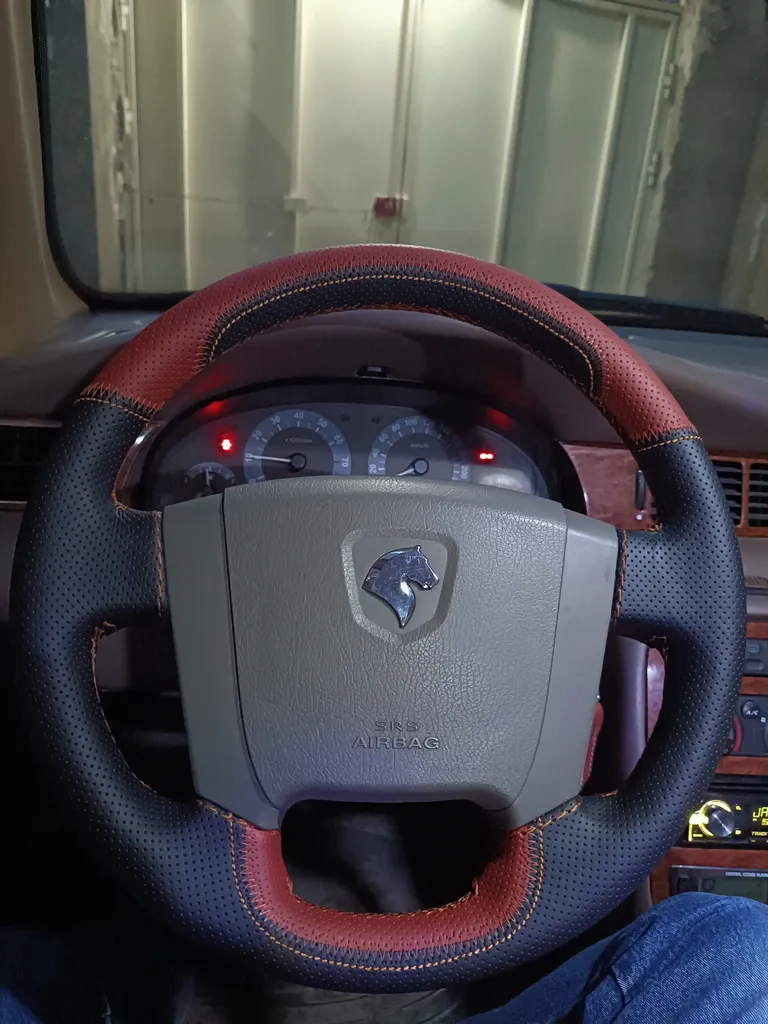 روکش فرمان فرمونو مدل بازودار طرح کلاسیک مناسب برای سمند