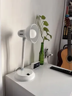 چراغ مطالعه کد R771