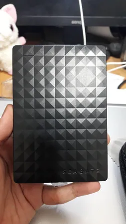 هارد اکسترنال سیگیت مدل Expansion Portable STEA1000400 ظرفیت یک ترابایت دارای رابط USB Type-A 3.0