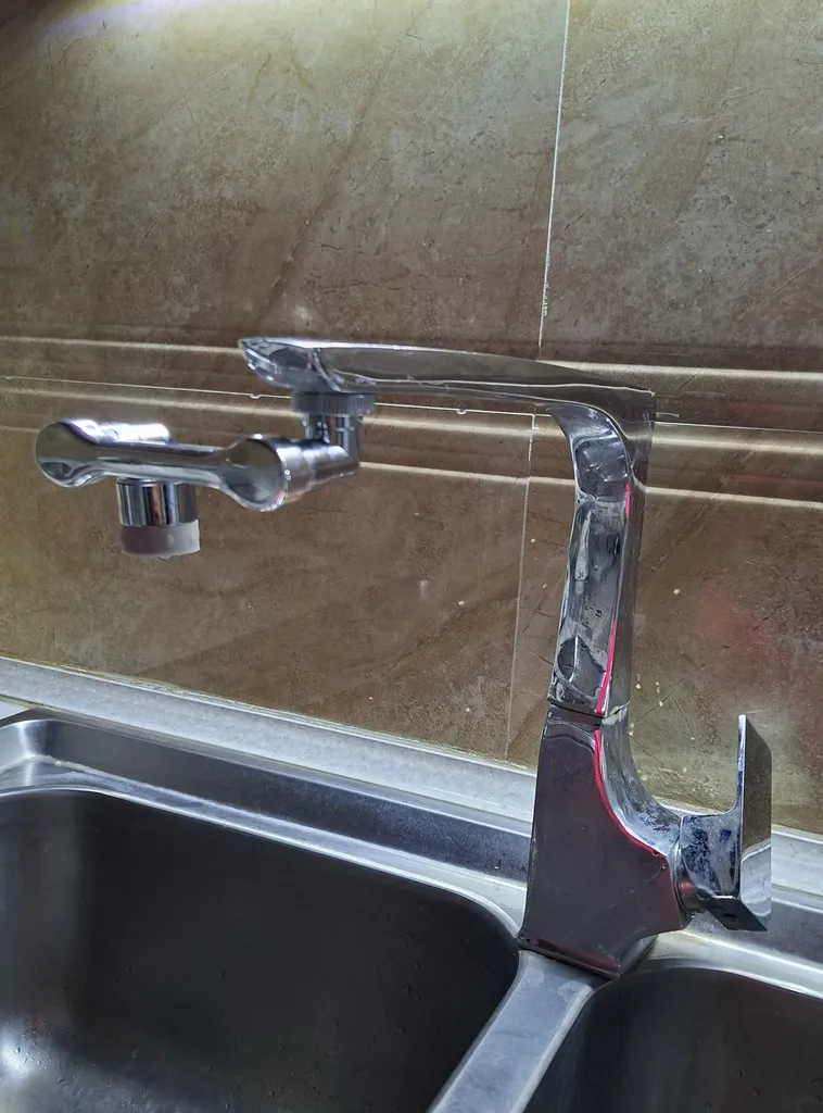 سرشیر آب آلوا مدل گردان 1080 درجه کد VMI-KB-8001