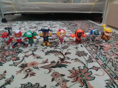 اکشن فیگور طرح سگهای نگهبان کد 6050 بسته 8 عددی