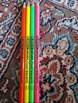 مداد آریا مدل فلورسنت مجموعه 4 عددی