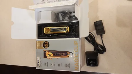 ماشین اصلاح موی سر و صورت وال پروفشنال مدل Cordless Magic Clip 8148