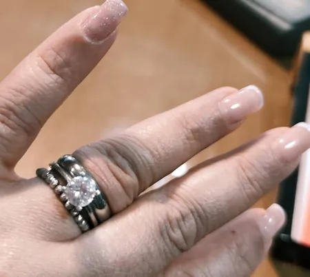 انگشتر نقره زنانه مدل سولیتر