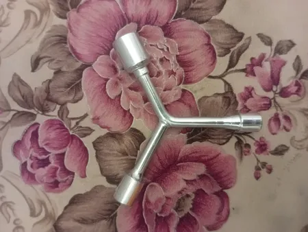 آچار بکس مدل سه پر سایز 8 و 10 و 12 میلی متر