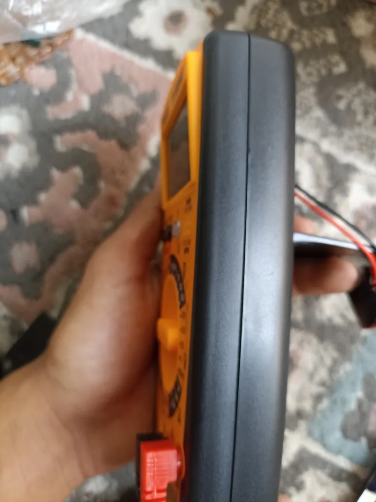 مولتی متر یاکسون مدل +YX-9205A مولتی متر یاکسون مدل +YX-9205A