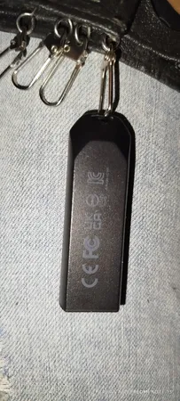 فلش مموری ای دیتا مدل UC300 ظرفیت 64 گیگابایت