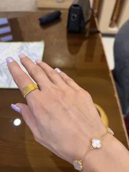 انگشتر طلا 18 عیار زنانه ماوی گالری مدل افرا