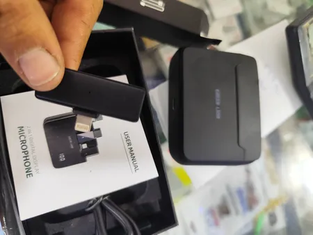 میکروفن بی سیم گرین لاین مدل 2in1 DIGITAL DISPLAY LITHTNING