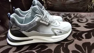 تجریه خرید کفش پیاده روی مردانه واریور مدل 2483C