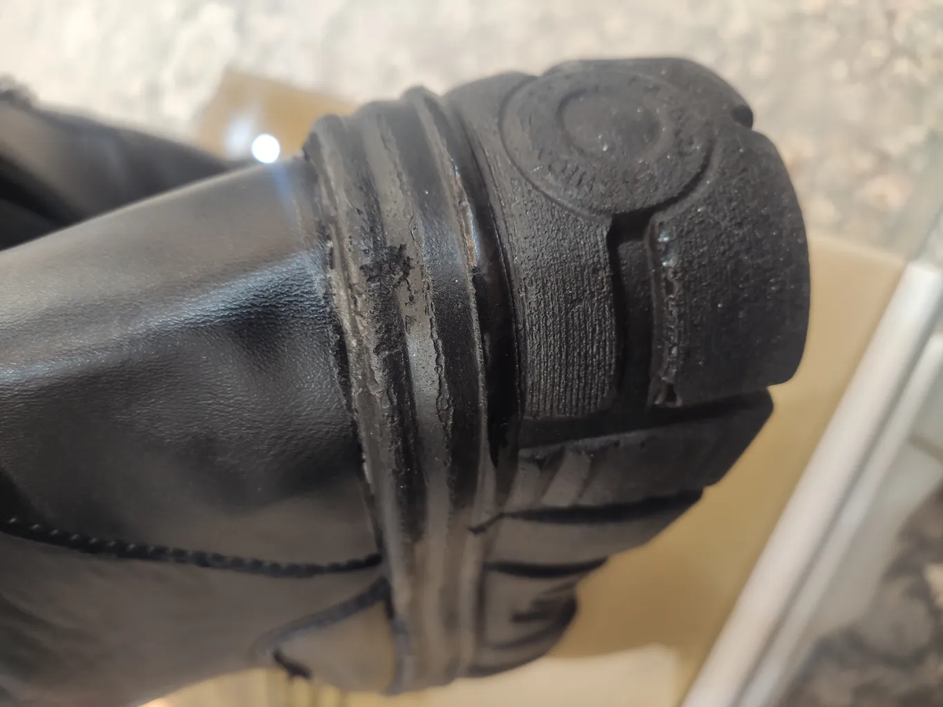 نیم بوت زنانه مدل زنجیردار