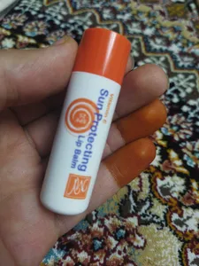 تجریه خرید بالم لب مای مدل ضد آفتاب