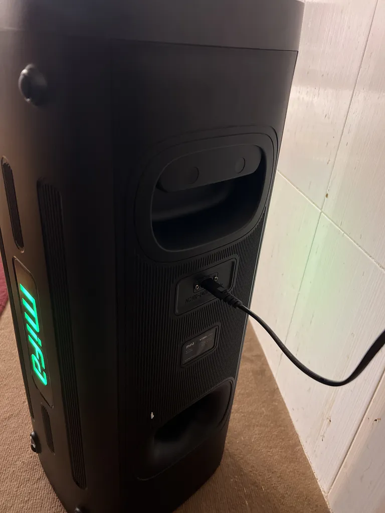 اسپیکر بلوتوثی قابل حمل میفا مدل MT880