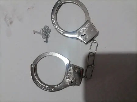 دستبند اسباب بازی مدل beh25