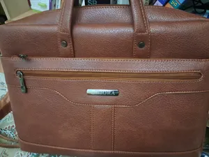 تجریه خرید کیف اداری مردانه بیورا مدل eez50