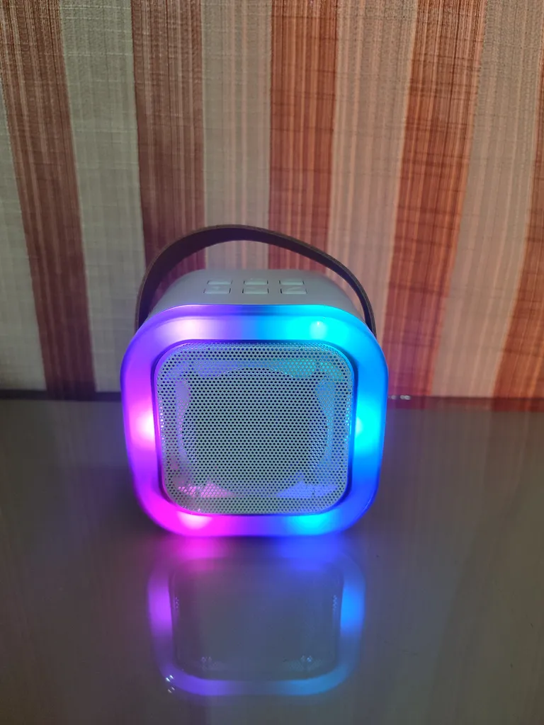 اسپیکر بلوتوثی قابل حمل مدل K12