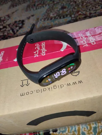 بند مدل NXE مناسب برای مچ بند هوشمند شیائومی Mi Band 6