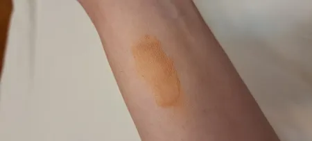 دی دی کرم رنگی لافارر SPF30 مدل 01 مناسب انواع پوست حجم 33 میلی لیتر