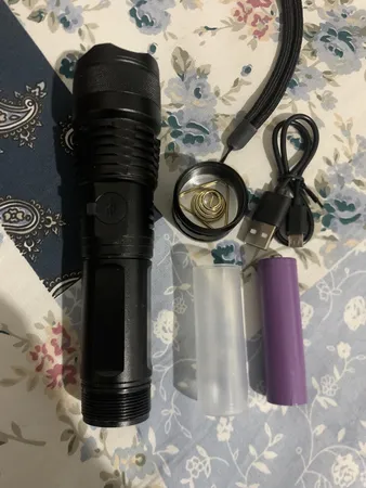 چراغ قوه دستی کملیون مدل RT393