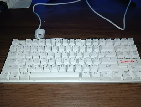 کیبورد گیمینگ ردراگون مدل K552 Kumara، سوییچ مکانیکال قرمز، Tenkeyless، نورپردازی RGB، قابلیت Anti-Ghosting