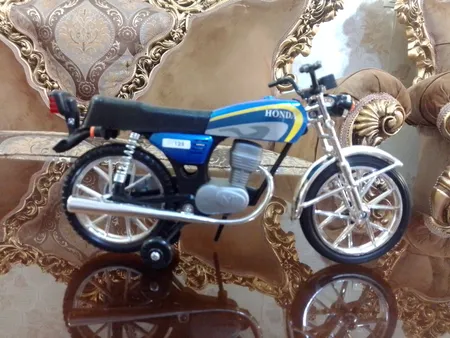 موتور بازی مدل HONDA CG 125