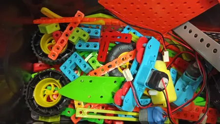 کیت آموزشی رباتیک سان مدل حرفه ای