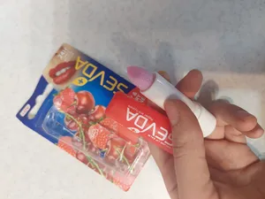 تجریه خرید بالم لب سودا مدل گیلاس و توت فرنگی